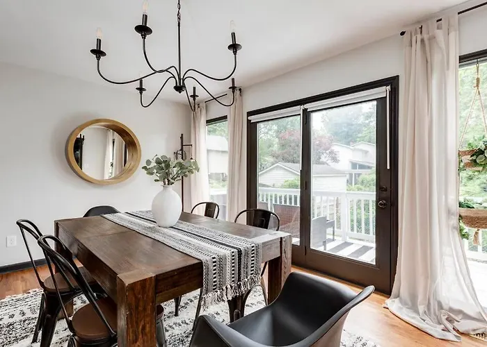 New - Modern Rustic Retreat Ardmore * Winston-Salem